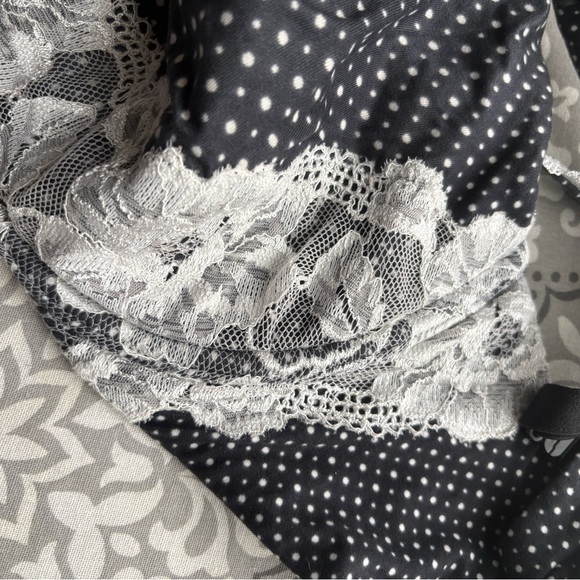 Victoria's Secret Black and White Dotted Top - Picture 6 of 6